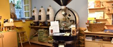 eine Welt, Weltladen Augsburg, fairtrade Kaffee, Foto: Cynthia Matuszewski